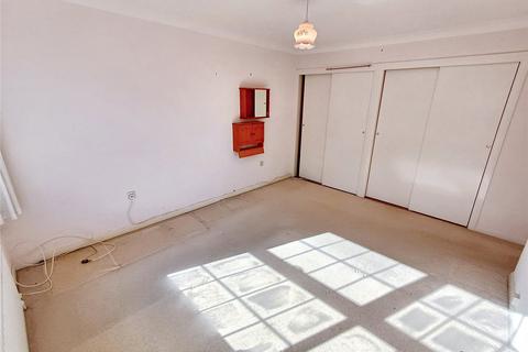 109 Copeland Drive, Poole, BH14 8NP