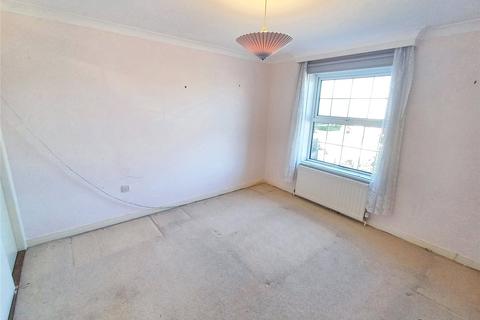 109 Copeland Drive, Poole, BH14 8NP