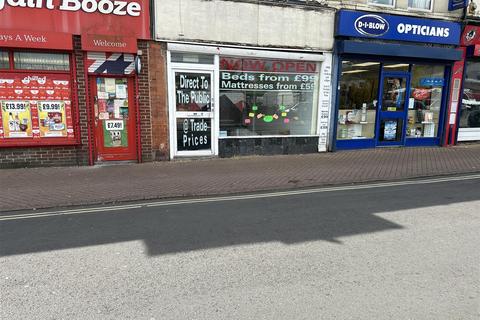 Shop to rent, Market Place, Shirebrook, Mansfield