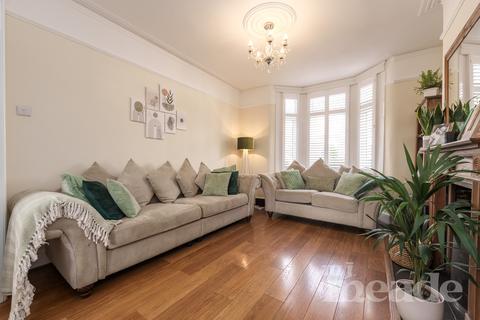 4 bedroom terraced house for sale, Newbury Road, Highams Park, E4