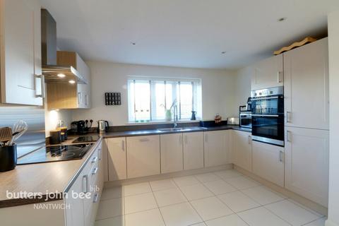 4 bedroom detached house for sale, Weaver Brook Way, Nantwich