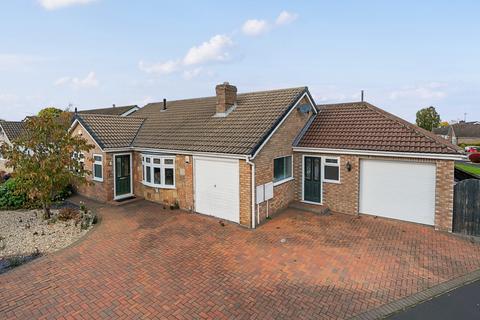 3 bedroom bungalow for sale, 2 Grassmoor Close, North Hykeham, Lincoln