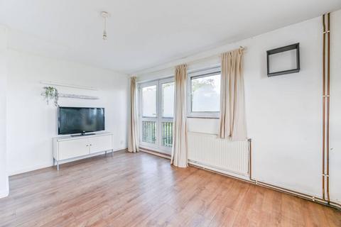 2 bedroom flat to rent, Salters Hill, SE19, Crystal Palace, London, SE19