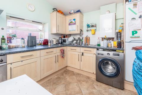 3 bedroom flat for sale, Knowle, Bristol BS4