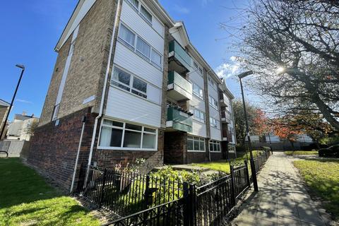 3 bedroom maisonette for sale, Petworth Close, Woodbine Estate, South Shields, Tyne and Wear, NE33 2NU