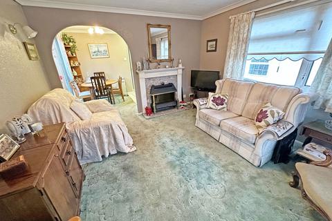 2 bedroom mobile home for sale, The Willows, Hillcrest Park, Wythall, B47 6DS