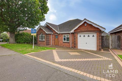 3 bedroom detached bungalow for sale, Chilburn Road, Great Clacton CO15