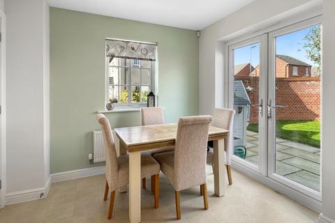 8 Wheatsheaf Way, Waterbeach, Cambridge, CB25 9GG