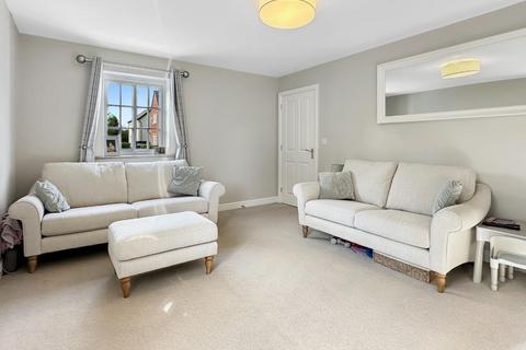 8 Wheatsheaf Way, Waterbeach, Cambridge, CB25 9GG