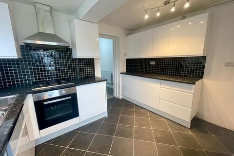 3 bedroom end of terrace house for sale, Oxford Street, Swadlincote DE11