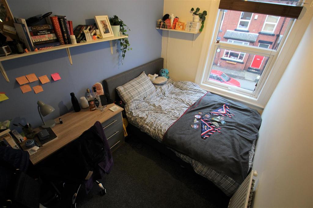 Bedroom 3.jpg