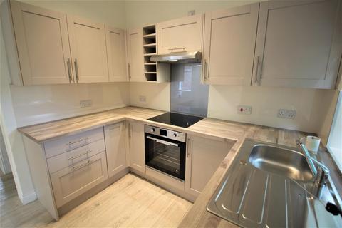 5 bedroom terraced house to rent, St Michaels Terrace, Headingley, Leeds, LS6 3BQ