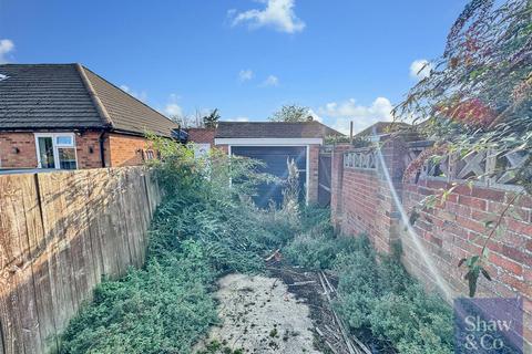 108 Bedfont Close, Feltham, TW14 8LF