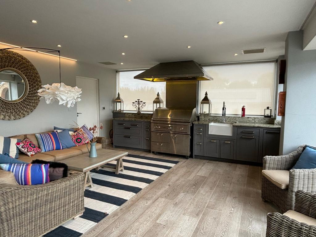 BBQ Room
