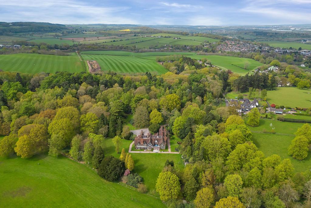 Tittensor Chase