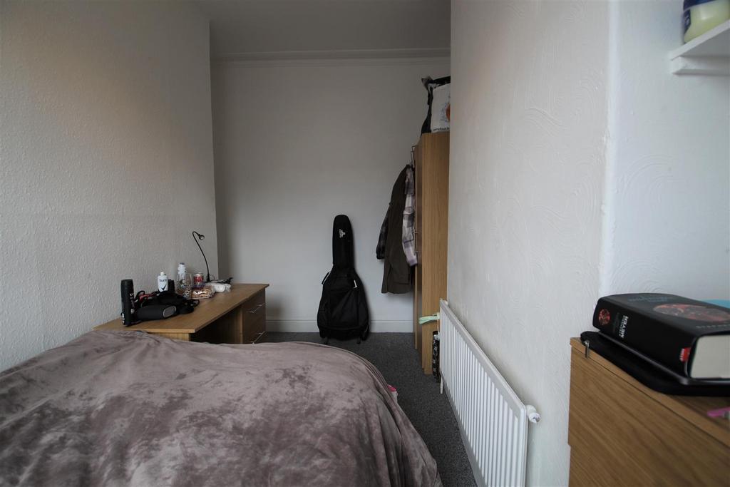 Bedroom 2.jpg