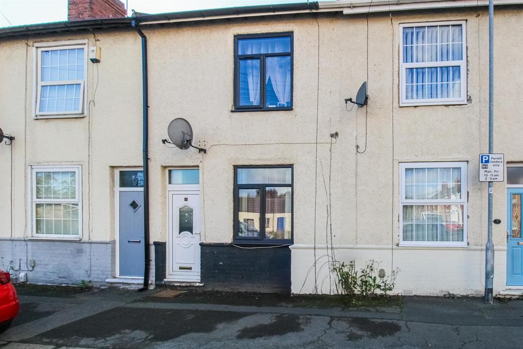 Balne Avenue, Wakefield WF2 2 bed terraced house for sale £135,000