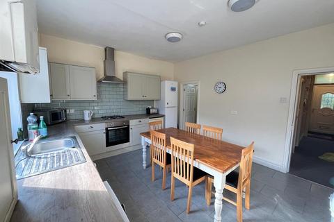 5 bedroom terraced house to rent, Langdale Terrace, Headingley, Leeds, LS6 3DY