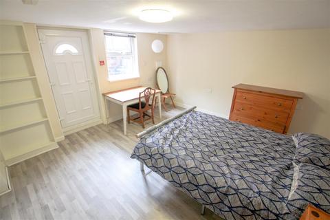 5 bedroom terraced house to rent, Langdale Terrace, Headingley, Leeds, LS6 3DY