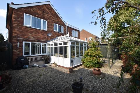 4 bedroom detached house for sale, Ross Lane, Winterton, Scunthorpe