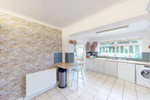 102 Bank Side, Westhoughton, Bolton, BL5 2QH