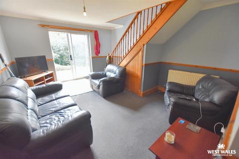 2 bedroom end of terrace house for sale, Brookside Avenue, Johnston, Haverfordwest