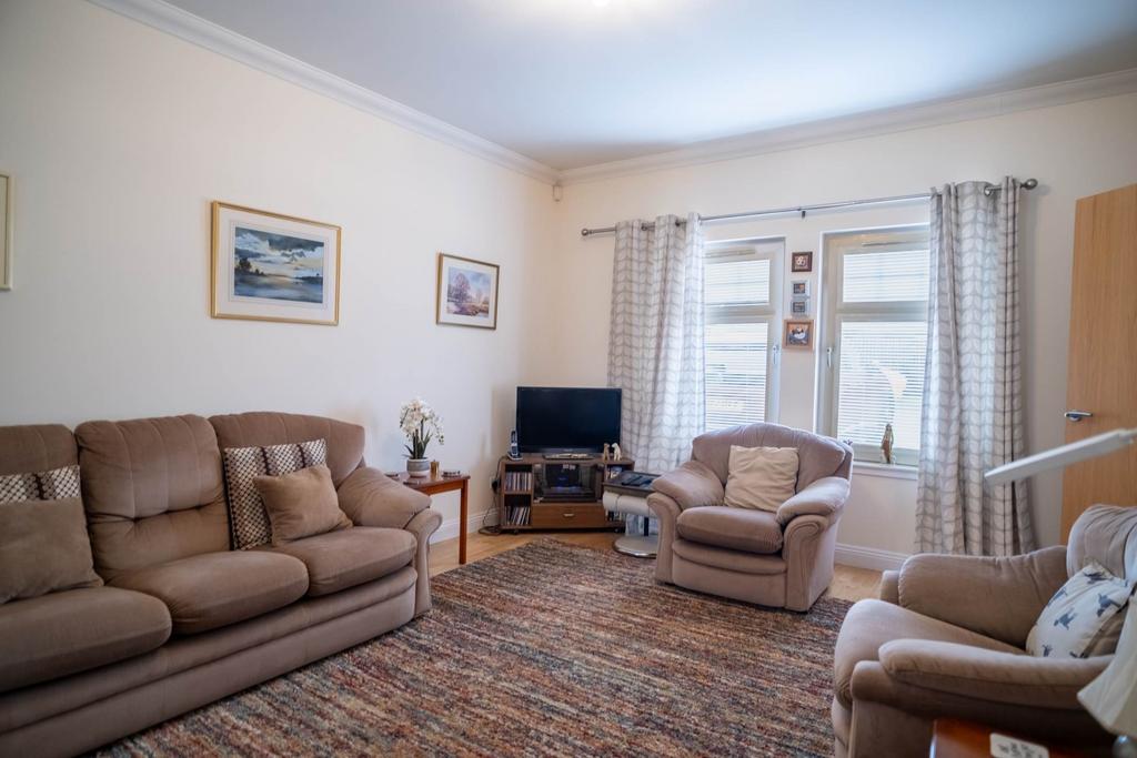 Burns Way, Dunlop 3 bed semidetached house for sale £215,000