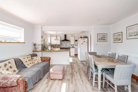3 bedroom bungalow for sale, Sullington Gardens, Findon Valley, Worthing, West Sussex, BN14