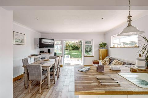3 bedroom bungalow for sale, Sullington Gardens, Findon Valley, Worthing, West Sussex, BN14
