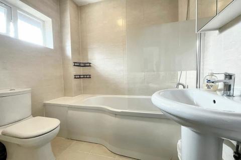 1 bedroom flat for sale, The Cutchel, Lutterworth LE17