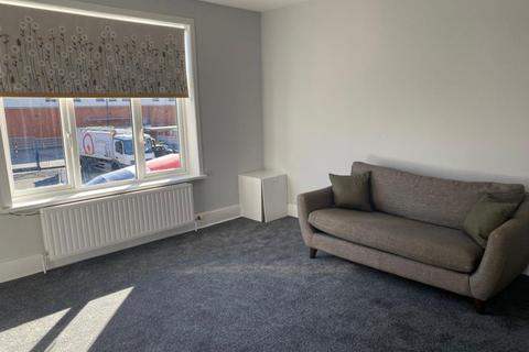 1 bedroom apartment to rent, Cross St, Sale, M33 7FT