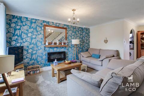 2 bedroom semi-detached house for sale, Deal Close, Clacton-On-Sea CO15