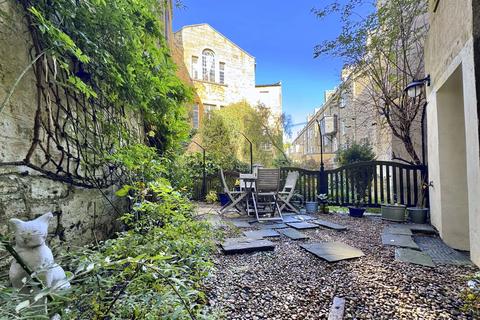 2 bedroom maisonette for sale, Laura Place, Bath