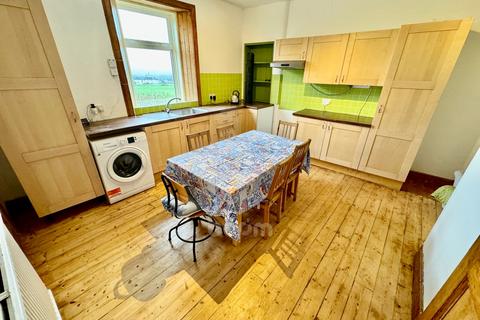 3 bedroom maisonette for sale, 65 Kings Road, Beith