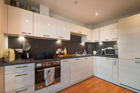 1 bedroom apartment for sale, at 9, 892 High Road, London, London N12