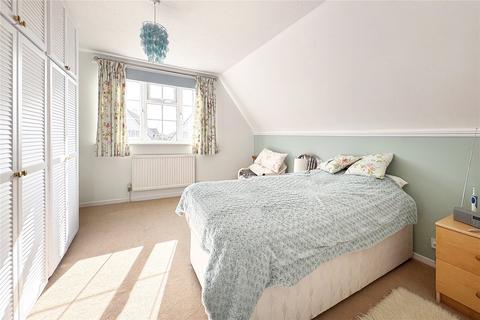 18 Brambletyne Close, Angmering, Littlehampton, BN16 4DD