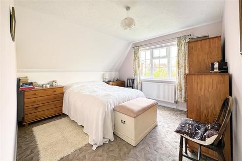 18 Brambletyne Close, Angmering, Littlehampton, BN16 4DD