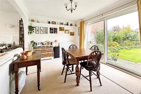 18 Brambletyne Close, Angmering, Littlehampton, BN16 4DD