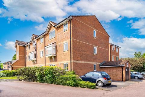 2 bedroom apartment for sale, Blackdown Close, London, N2