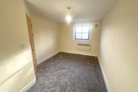 2 bedroom flat to rent, Walsall Road, West Bromwich, West Midlands, B71