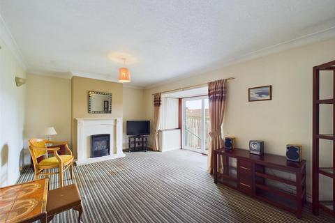 1 bedroom semi-detached bungalow for sale, Bempton Oval, Bridlington