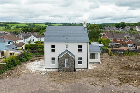 5 bedroom detached house for sale, High Street, Nelson