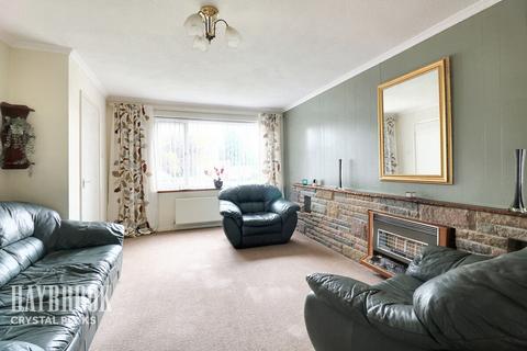 3 bedroom detached house for sale, Brook Close, Aston