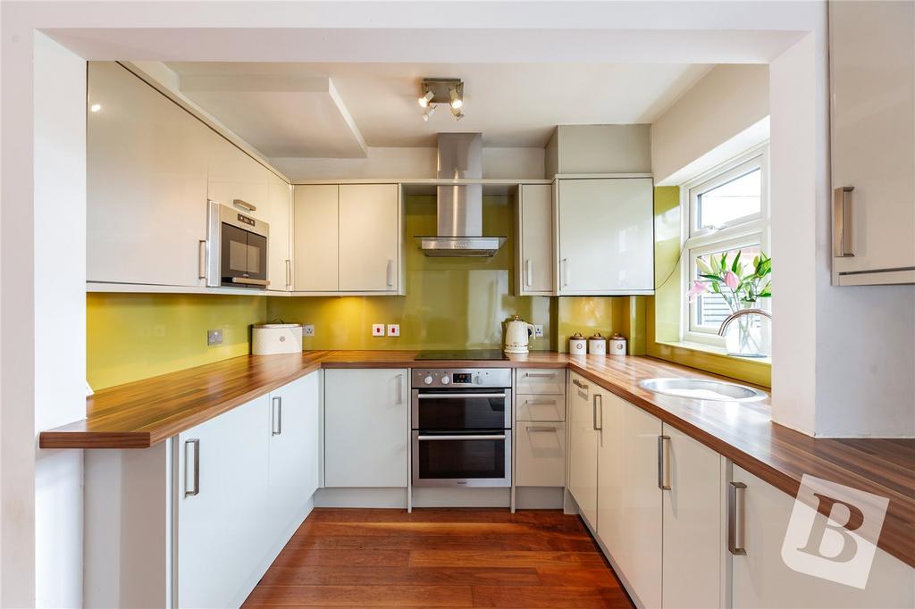 Kitchen/Dining Area