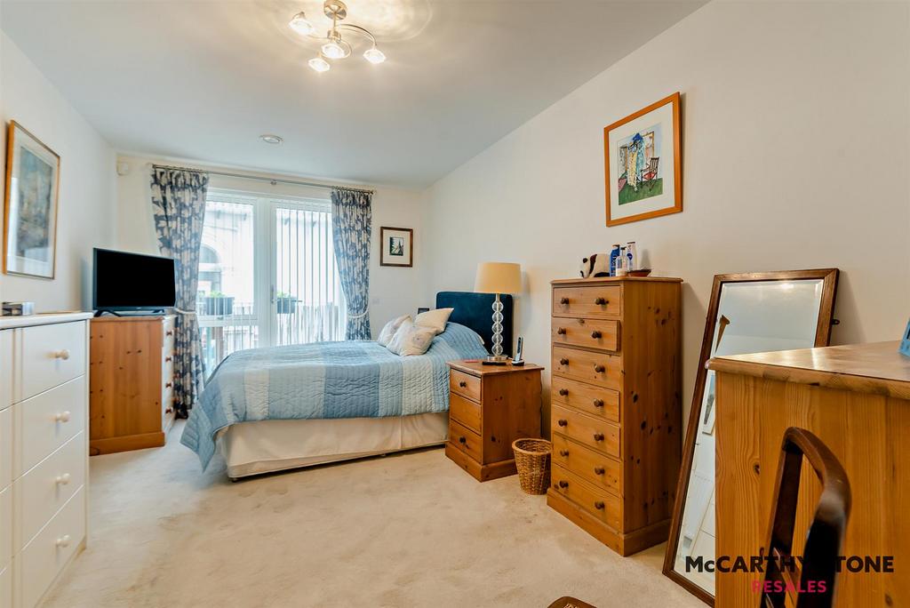 8622195-interior06-800.JPG