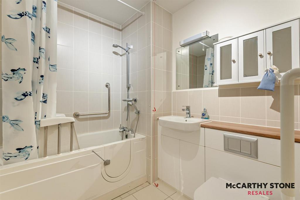 8622195-interior05-800.JPG