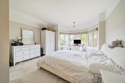 21 The Chenies, Petts Wood, Orpington, BR6 0ED