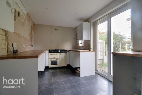 2 bedroom end of terrace house for sale, Sterry Road, Dagenham