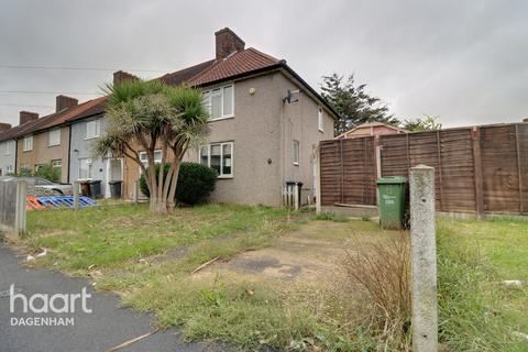 2 bedroom end of terrace house for sale, Sterry Road, Dagenham