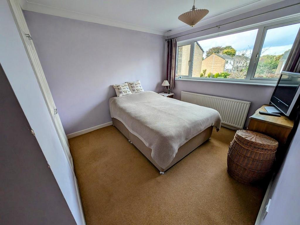 Bed 3.jpg